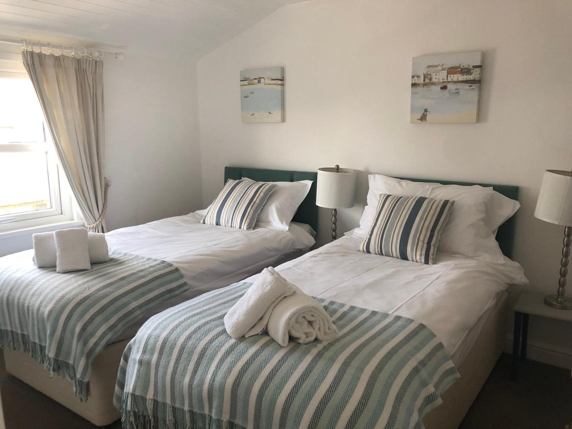 Bay House Lundy Port Isaac Apartment With Sea Views & Parking ภายนอก รูปภาพ